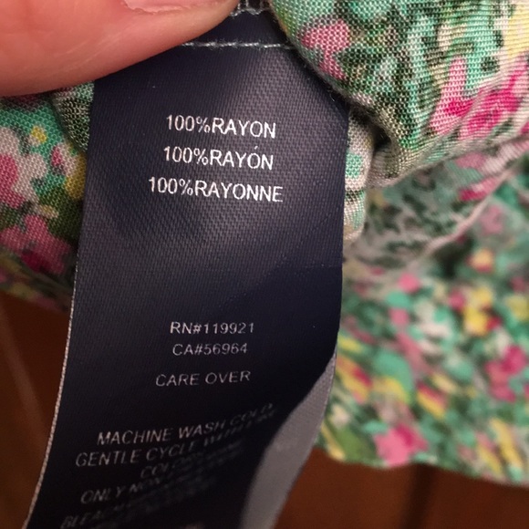 Bundle! 2 Tommy girl spring tops - Picture 14 of 14